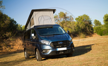 Ford Custom con techo elevable