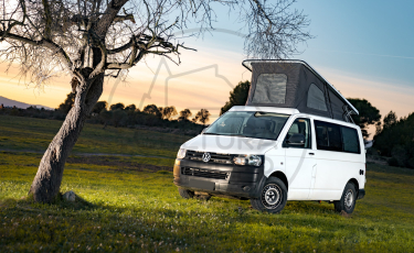 Volkswagen T6 con techo elevable