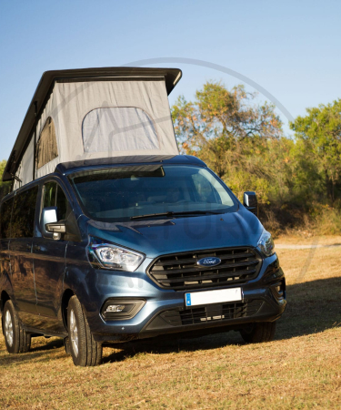 Ford Custom con techo elevable