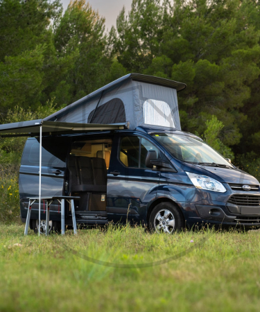 Ford Custom con techo elevable