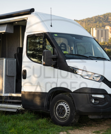 Iveco Daily L3H2 amb tendal