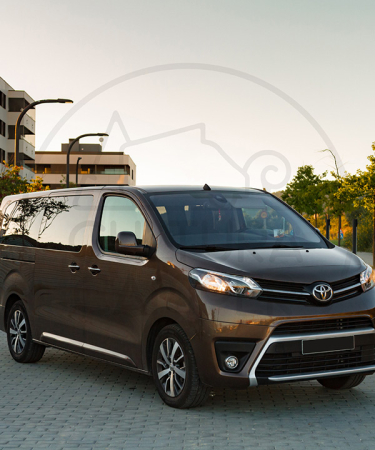 Toyota Proace con muebles a medida
